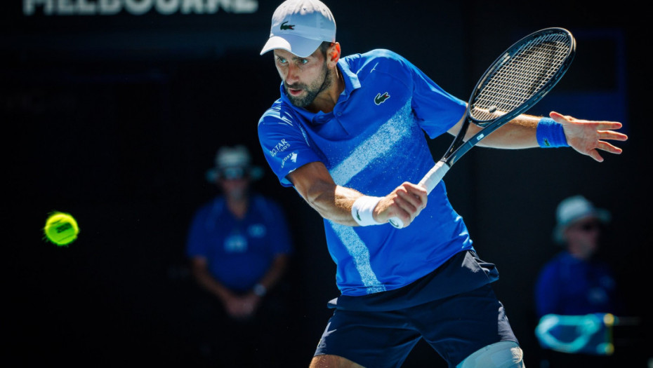 Novak ima novu opremu navijači nisu oduševljeni