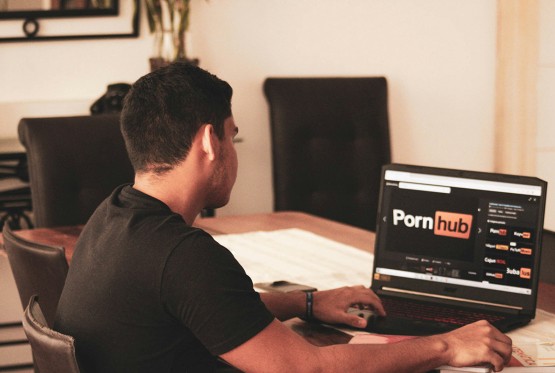 Pornhub upozorio korisnike