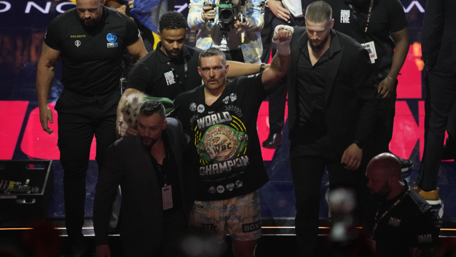 Svetski šampion u boksu ostao bez imovine na Krimu