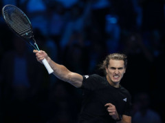 Aleksandar Zverev pobedio Šeltona u prvom kolu ATP finala u Torinu