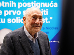 Evropa mora još više da se integriše i razvije nezavisan odbrambeni sektor