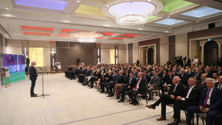 Zvezda predstavila monografiju