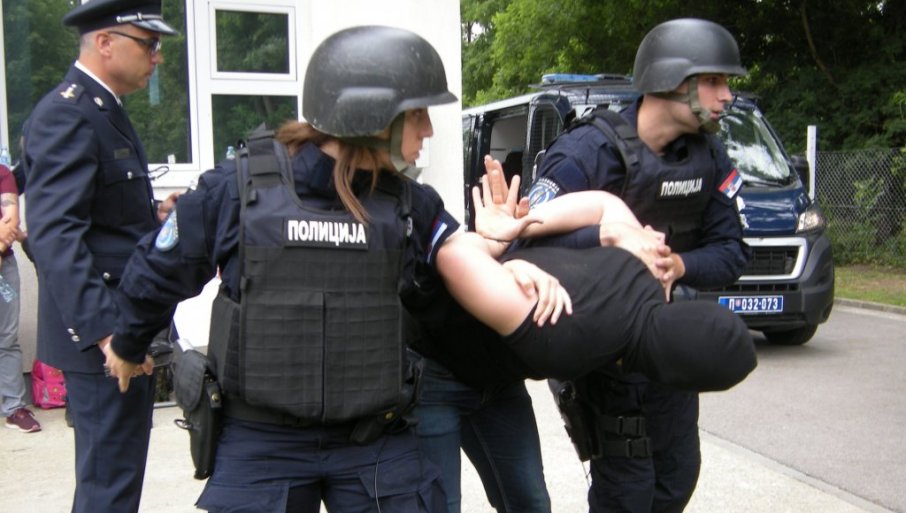 Nasilnik iz Borče priveden, poznato da li ima povređenih