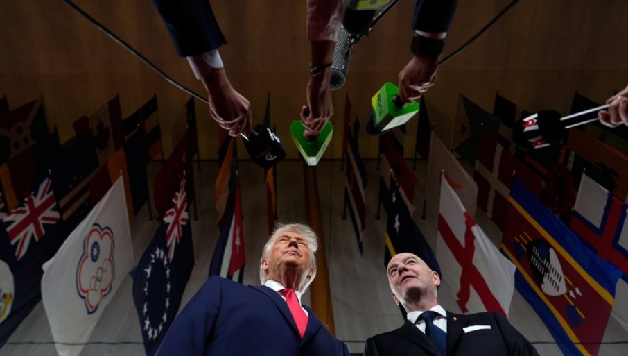 Evo šta je uradio Donald Tramp usred žreba za Mundijal (FOTO)
