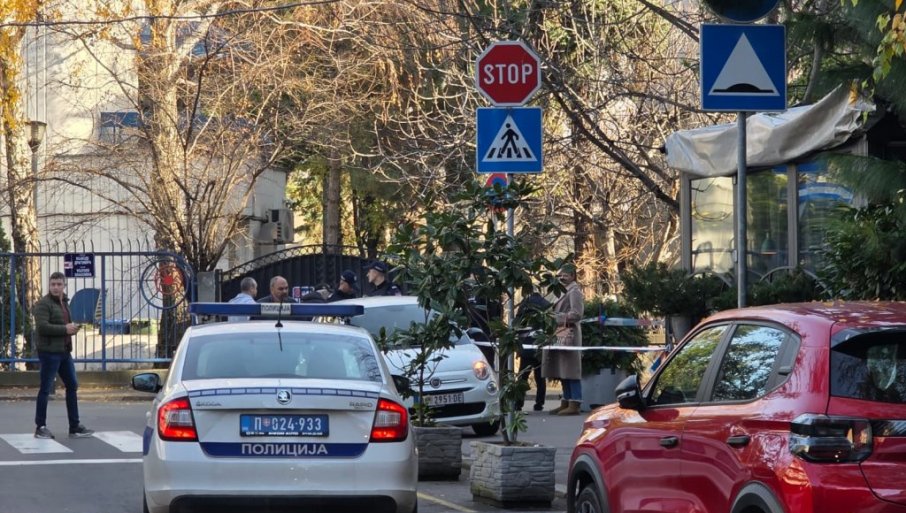 PRVE SLIKE SA MESTA PUCNjAVE NA VRAČARU: Upucan vlasnik kafića (FOTO)