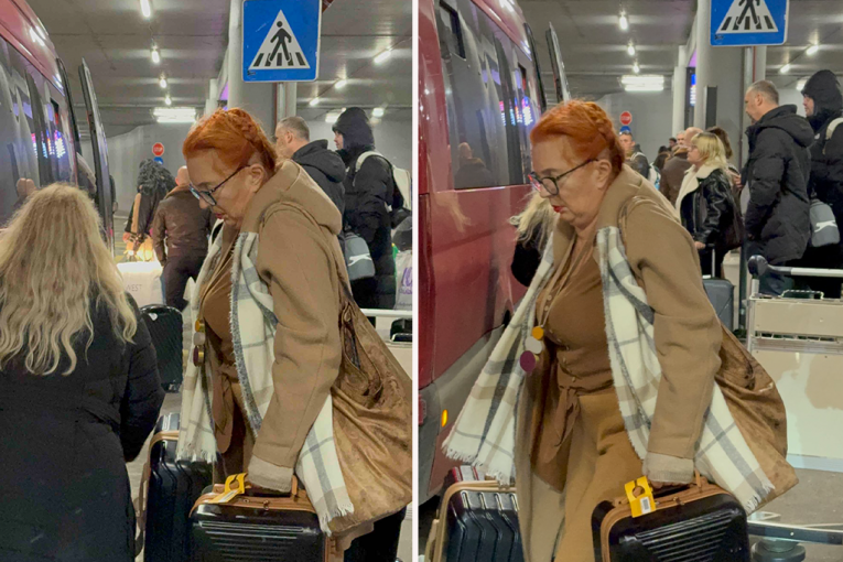 TANJA BOŠKOVIĆ POBEGLA OD NOVINARA! Uhvatili smo glumicu U GRADSKOM PREVOZU