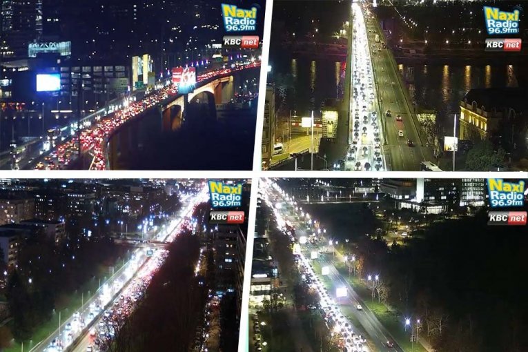 Beograd u totalnom špicu, kamere snimile JEZIVE GUŽVE! Ako krećete na Pupinov ili Plavi most, OVO MORATE ZNATI! (FOTO)