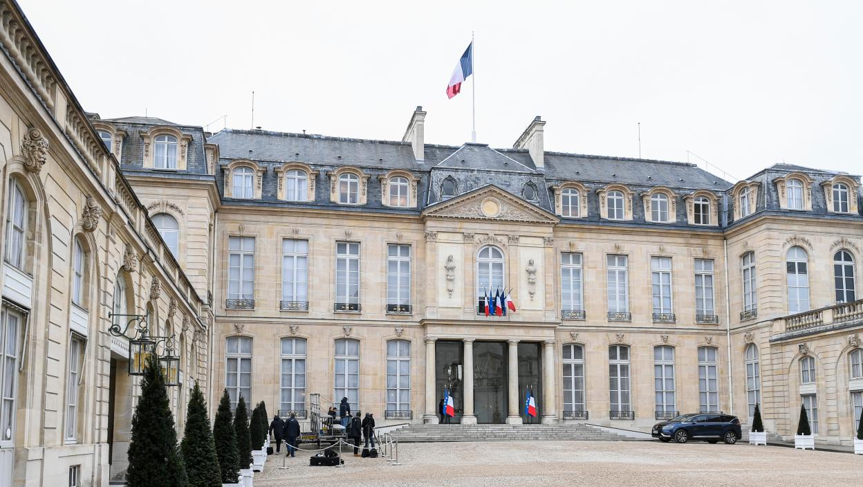 Pregovori Makrona i Putina najavljeni, Francuska traži “čvrst i trajni mir“