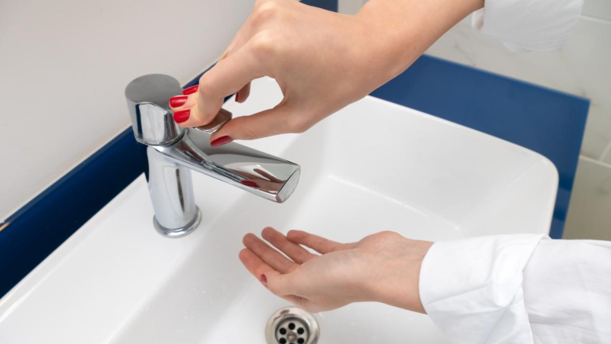 Pripremite zalihe na vreme: Sutra bez vode deo potrošača na Vračaru, Čukarici i u Surčinu