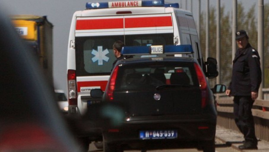 STRAVIČAN UDES NA VOŽDOVCU: Tinejdžer (19) se zakucao u banderu