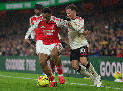 Fudbaleri Arsenala i Liverpula odigrali bez golova u derbiju 21. kola Premijer lige