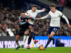 Fudbaleri Aston Vile kao gosti pobedili Totenhem u trećem kolu engleskog FA Kupa