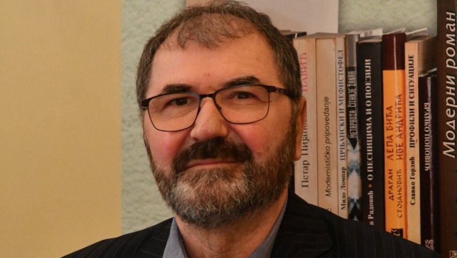 Milivoj Srebro, profesor srbistike na Katerdri za slovenske studije na Univerzitetu Bordo Montenj