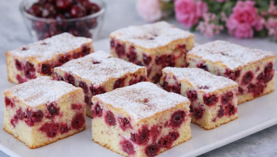 POSNI KOLAČ SA VIŠNjAMA: Jednostavan, sočan i uvek uspeva