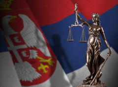 Pokrenuta istraga protiv grupe osumnjičene za trgovinu drogom, oružjem i eksplozivom