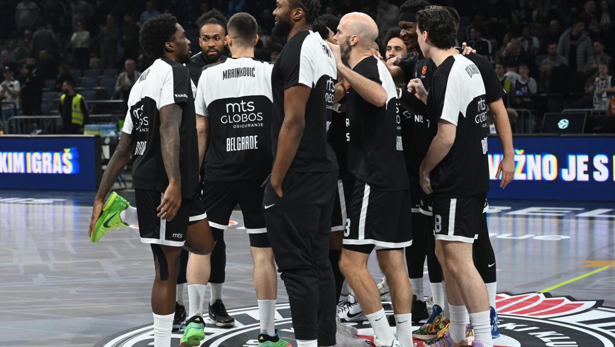 Košarkaši Partizana „zarobljeni“ u Dubaiju!