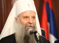 Patrijarh Porfirije uručio orden Svetog kneza Lazara Alekseju Lihačovu