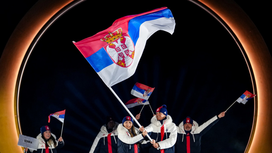 Srpski tim prodefilovao „San Sirom“: Počinju ZOI