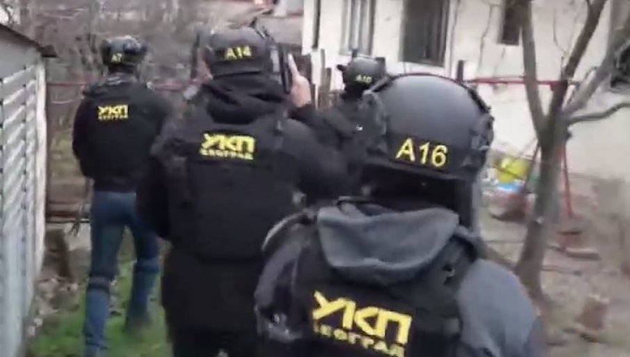 Pala i trojica „kavčana“, evo šta je sve zaplenjeno