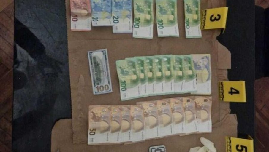 Policija pronašla kokain, kriptovane telefone, vagicu i veliku količinu novca