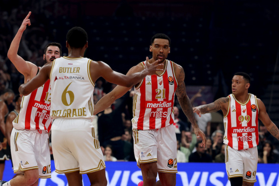 ZVEZDA ŽIVNULA NA KRAJU ČETVRTINE! Dinamično poluvreme u Pireju – OLIMPIJAKOS ZA KORAK ISPRED!