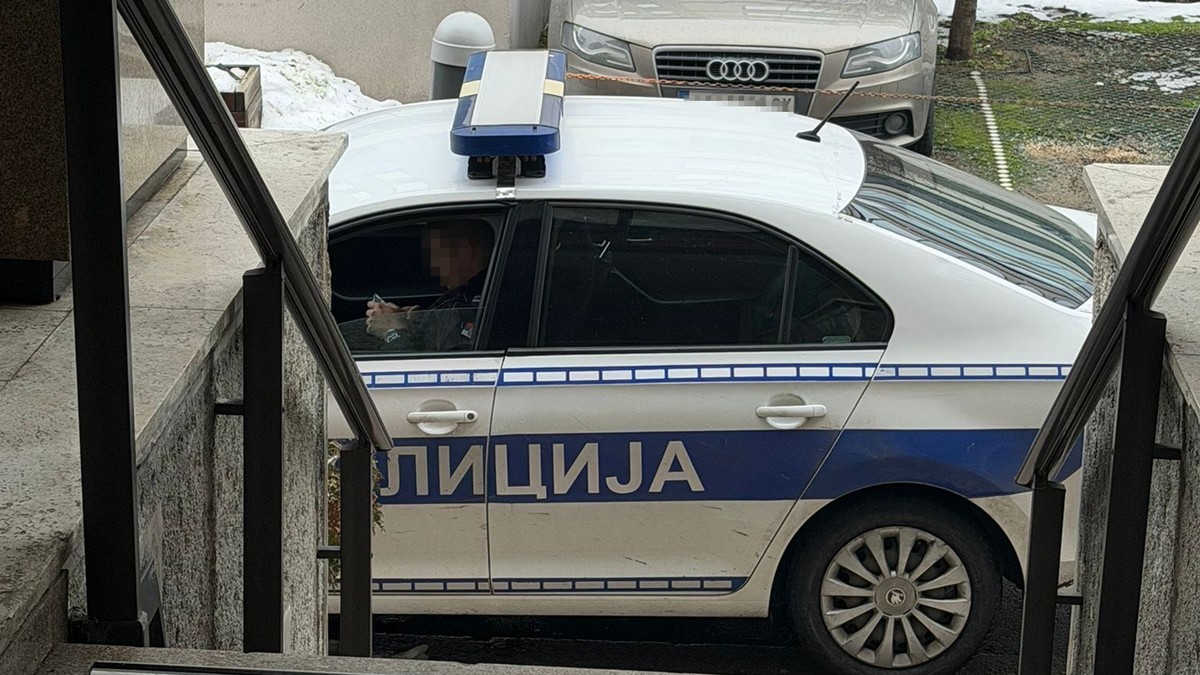 Omogućili maloletnici da se drogira: Uhapšena trojica Nišlija