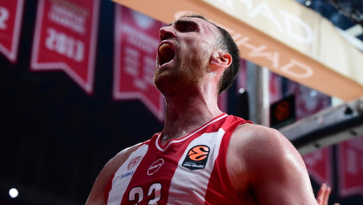 Milutinov se povredio u pobedi Olimpijakosa