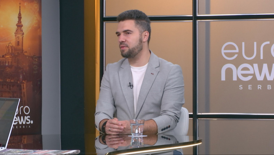 Milan Bujaković objavio singl „Zagrljaj“