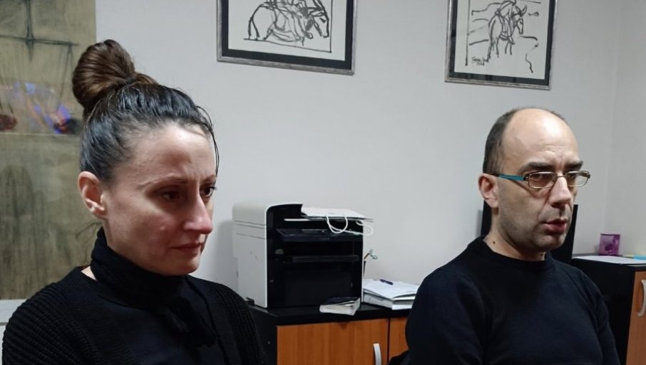 „PONOVO OPTUŽUJU ANDREJA, A ZNAMO DA JE NJIHOV SIN URADIO NAJMONSTRUOZNIJU STVAR U NIŠU“ Potresne reči Sanje i Miće Simić nakon ročišta