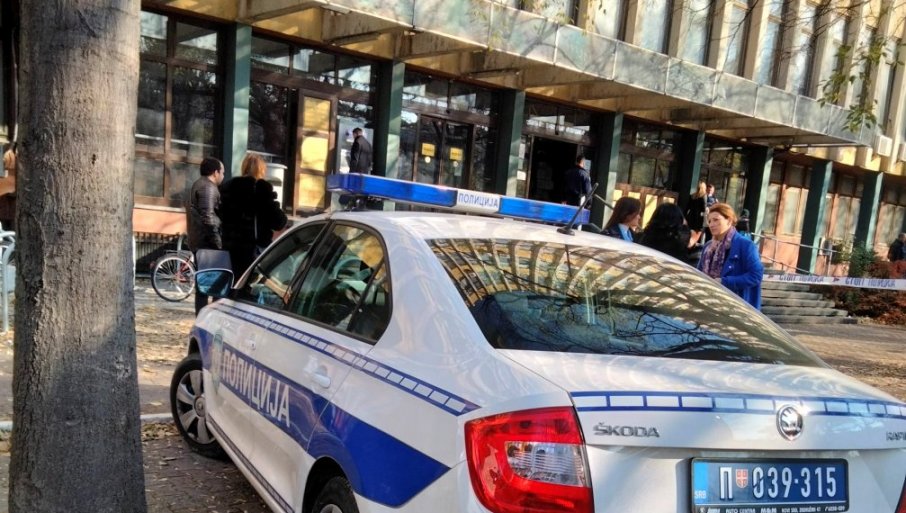 Saslušan bivši direktor novosadske osnovne škole, osumnjičeni za zloupotrebu