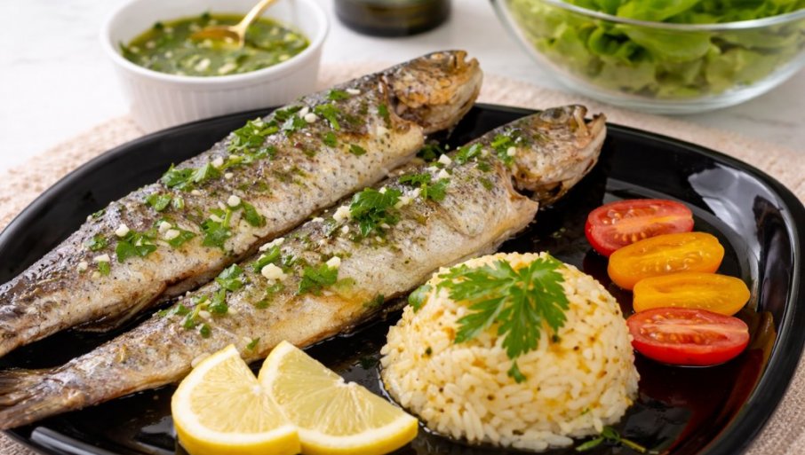 Pastrmka iz rerne sa mirisnim prelivom