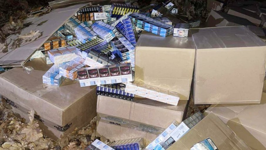 POLICIJSKA AKCIJA "AKCIZA" : Bežao od policije, pa pobacao švercovane cigarete (FOTO)