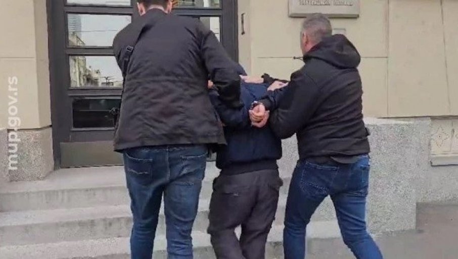 POGNUT I SA LISICAMA: Ovako je "pao" blokader koji je pretio smrću Vučiću (VIDEO)