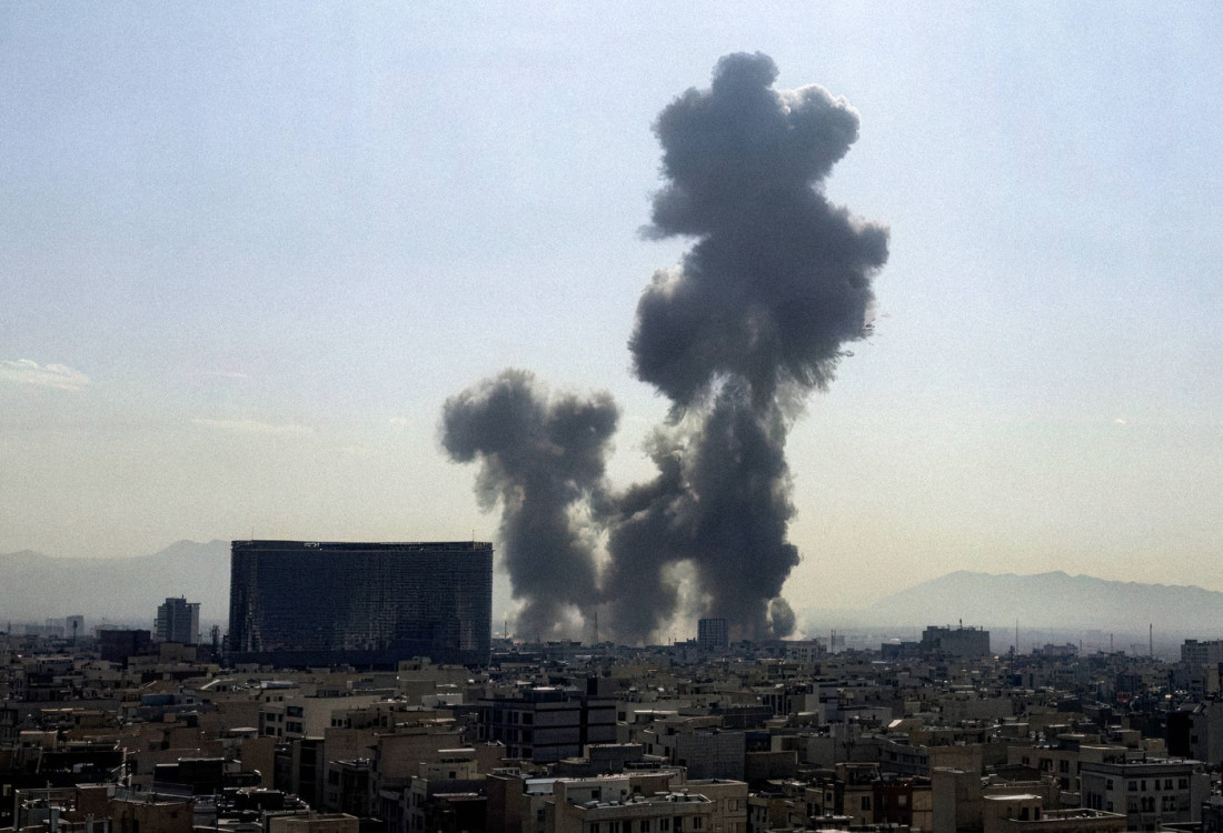 Oštećena zgrada ambasade Srbije u Teheranu!