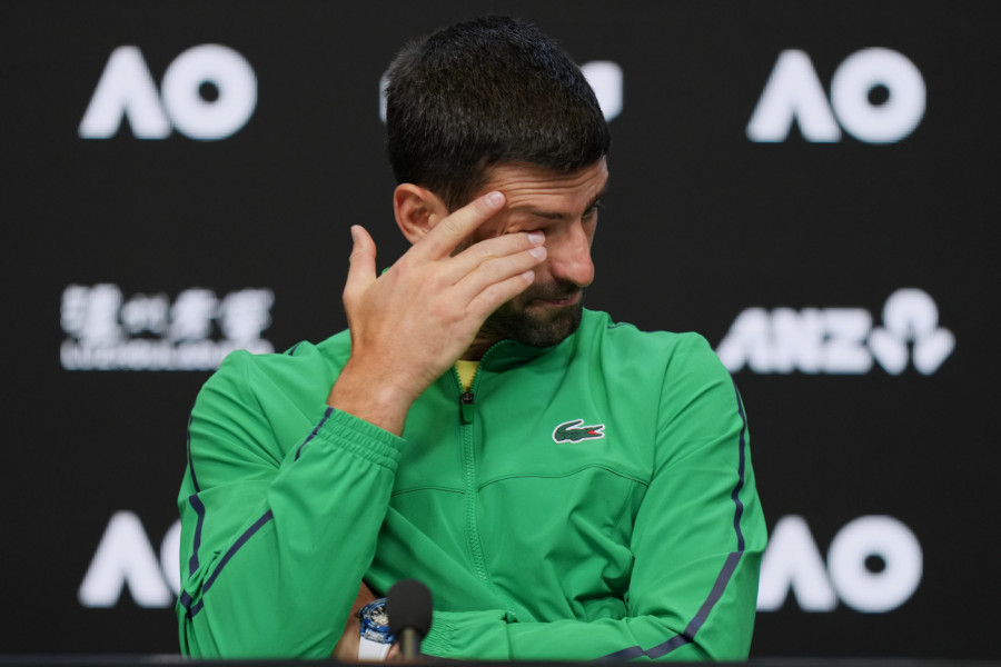 ŠTA SE DEŠAVA SA NOVAKOM?! Ovi kadrovi ozbiljno su zabrinuli Đokovićeve navijače