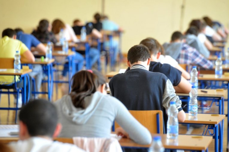 DOBRO SE SPREMITE ZA PROVERU ZNANJA! Evo kad OSMACI rade probni završni ispit!