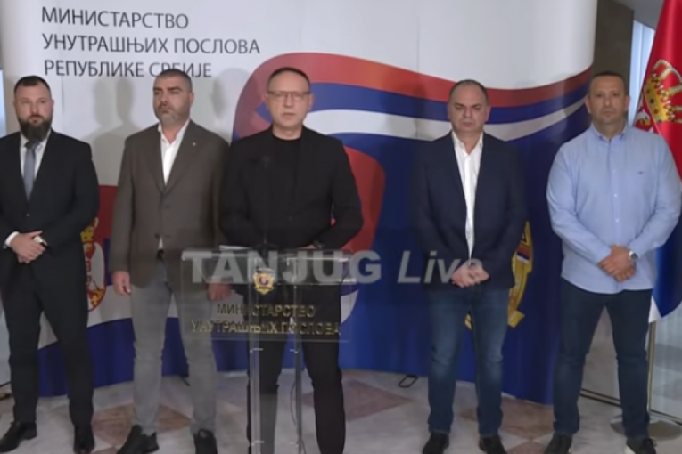 ISPOD PROZORA SA KOGA JE PALA DEVOJKA ZATEKLI SMO KUTIJU! MUP o tragediji na Filozofskom fakultetu u Beogradu!