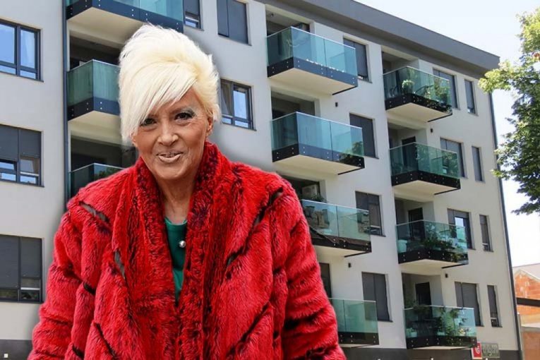 SABLASNA SCENA U STANU POKOJNE SLAĐANE MILOŠEVIĆ! Na vratima stoji poruka koja LEDI KRV U ŽILAMA!