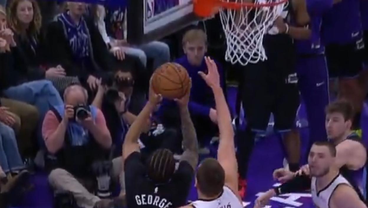 ČISTO KAO SUZA: Pogledajte MAJSTORSKU BLOKADU Jokića za trijumf Nagetsa