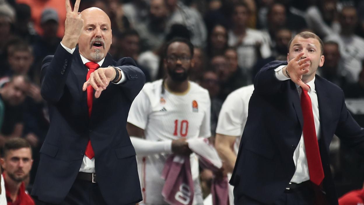 CRVENO-BELI SE RASTALI SA TRENEROM: Poznato ko ga menja