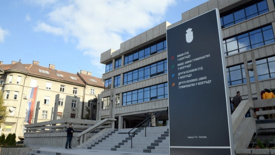 Majka optuženog svedočila na suđenju za pokušaj ubistva ruskih navijača