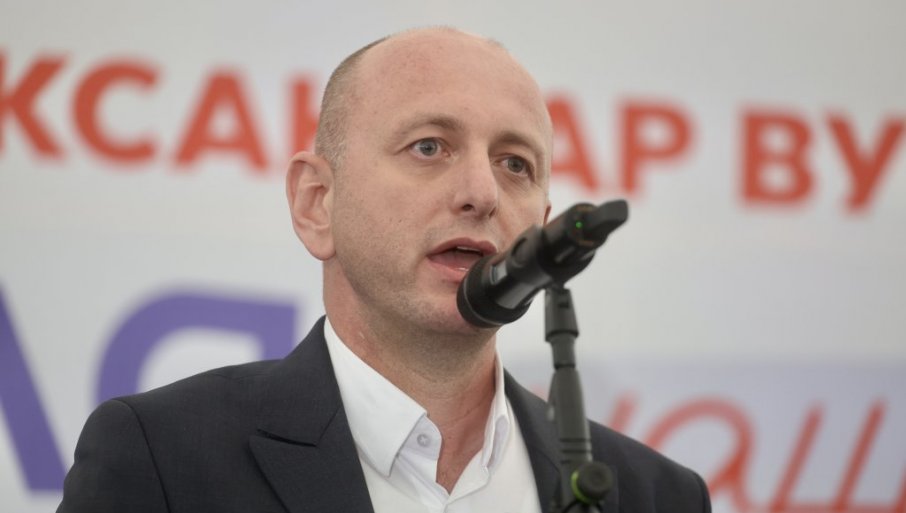 Ima li veće časti od toga da Spajić povuče odluku o priznanju tzv. Kosova?