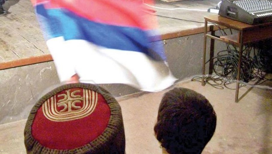 Vraća li se, zvanično, narodna zastava u Crnu Goru?