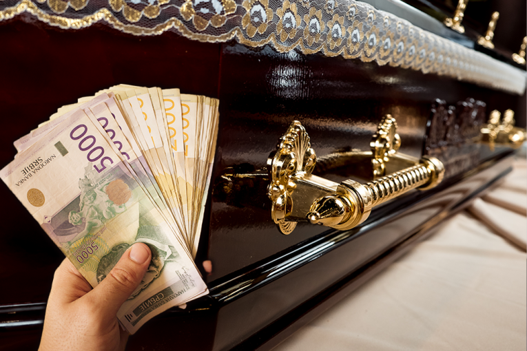 ODLAZE NA ONAJ SVET KAO FARAONI! I sanduk sarkofag od preko 3.000 evra ima svoje kupce