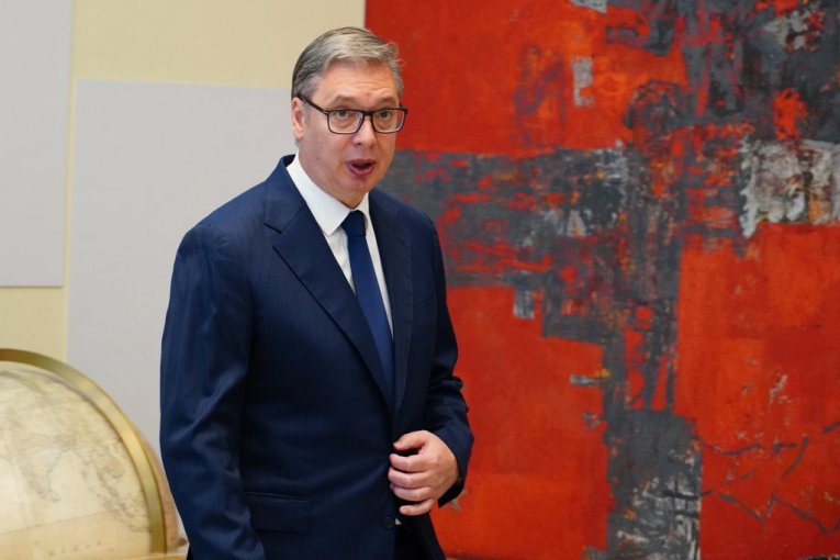 Vučić danas sa predstavnicima SPO i SRS