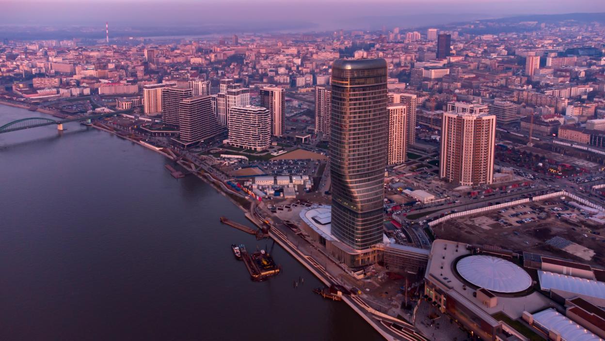 Sky Desk na Kuli Beograd otvoren, cene za 50 odsto niže od prvobitnih