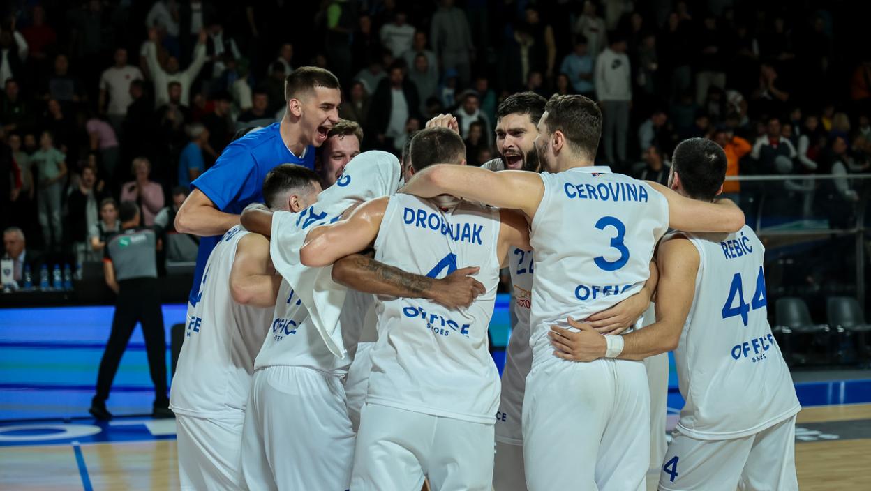 Superliga: Spartak na korak do F4
