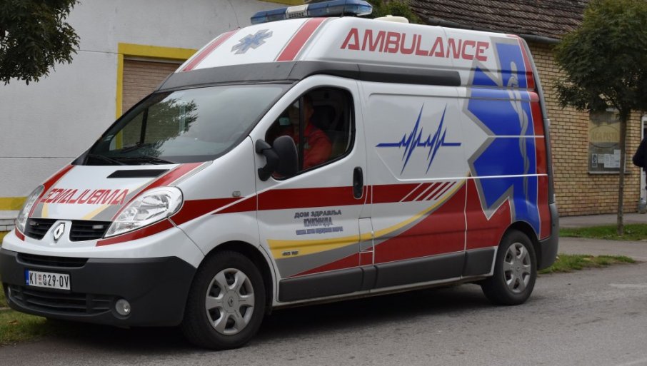 Dečak kojeg je u Kikindi udario automobil u teškom je stanju
