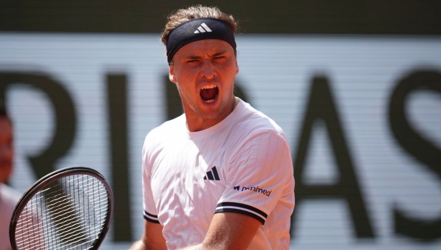 ZVEREV IZBEGAO SUDBINU ĐOKOVIĆA I SINERA! Treći teniser sveta preko Francuza do osmine finala Rolan Garosa
