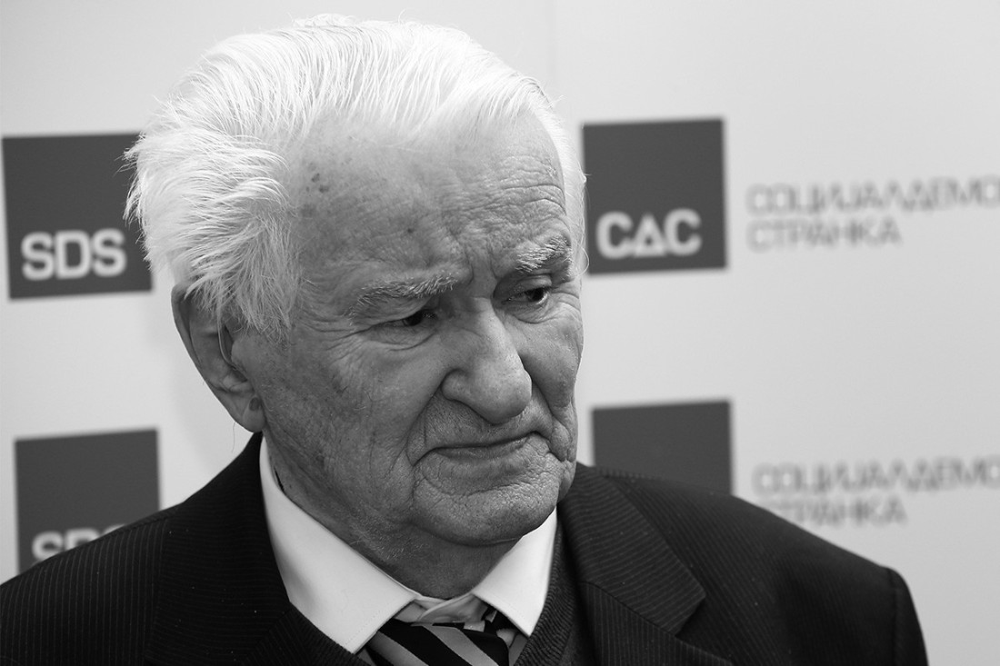 Preminuo Dragoljub Mićunović